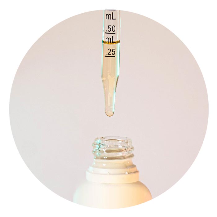 CBD oil droper